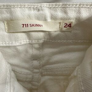 Levi’s white skinny Jean